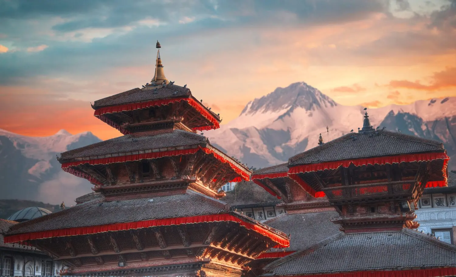 Vistas of the Himalayas: The Ultimate 10-Day Nepal Cultural & Wildlife Circuit